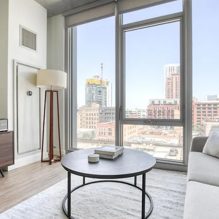 W Loop Studio W Deck Pool Gym 3 Blocks To L Chi-644